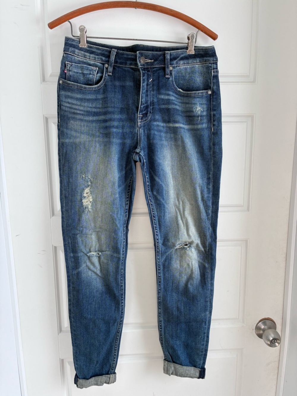 Women’s Blue Distressed Jeans